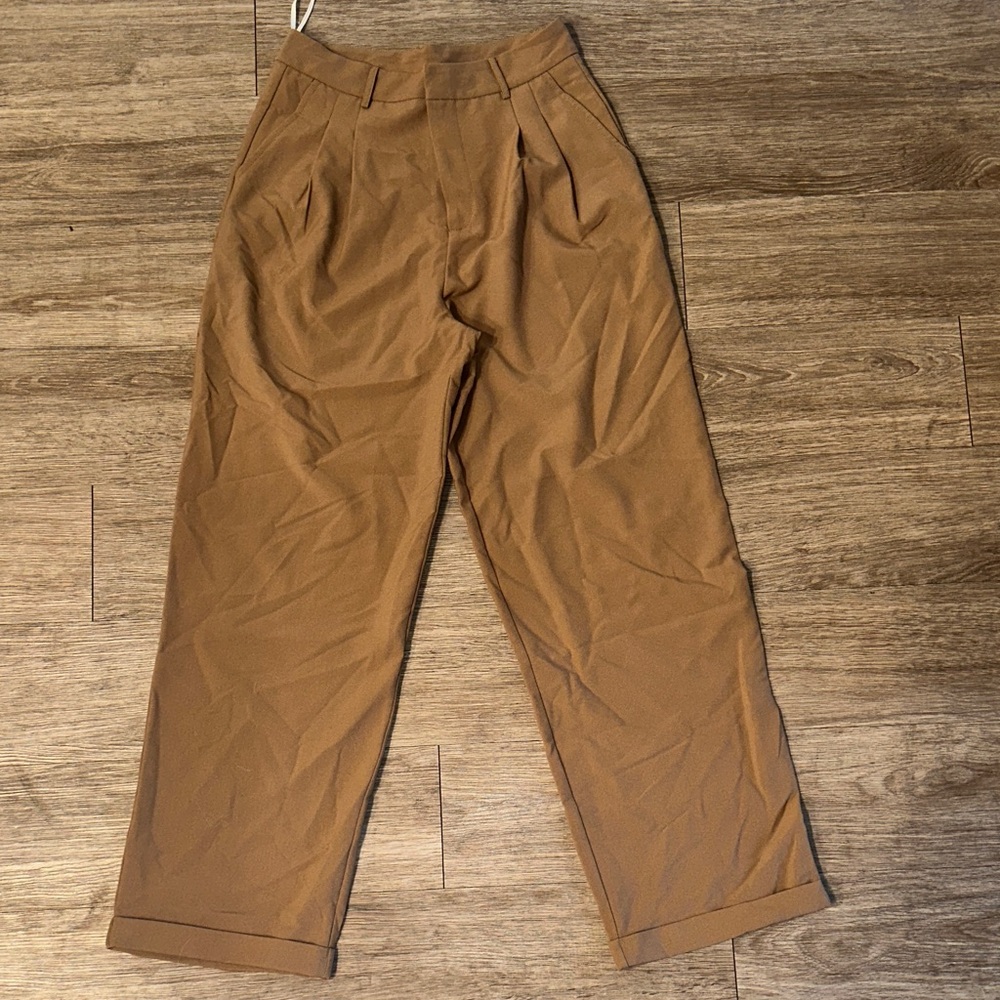 Women’s Tan Trousers